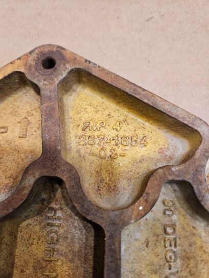 CAT C13 Diesel Engine Bracket 2871654 OEM - 90$ Picture 1 of 4