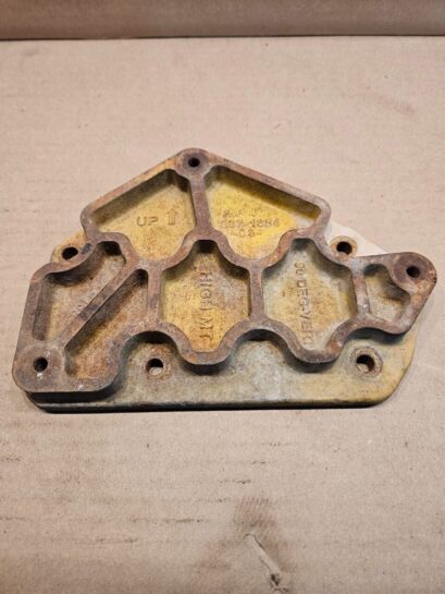 CAT C13 Diesel Engine Bracket 2871654 OEM - 90$ Picture 1 of 4 Picture 2 of 4