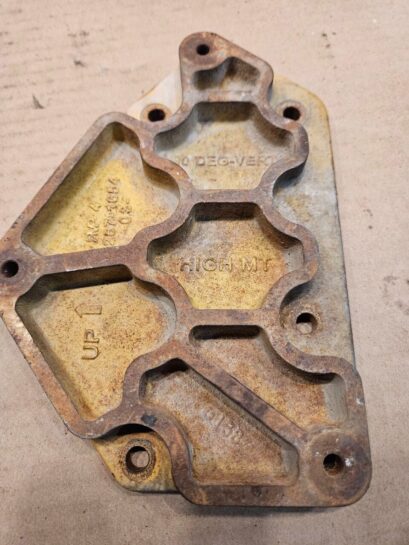 CAT C13 Diesel Engine Bracket 2871654 OEM - 90$ Picture 1 of 4 Picture 2 of 4 Picture 3 of 4 Picture 4 of 4