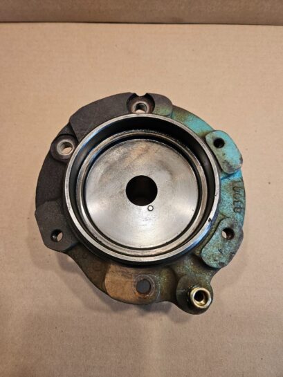 Detroit Diesel 8v92 Engine Blower Drive Gear Assembly 5122985 OEM - 120$ Picture 1 of 3 Picture 2 of 3 Picture 3 of 3