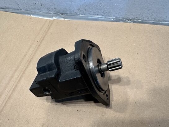 Detroit Diesel 14L Series 60 Diesel Engine Fuel Pump 2670377, R23535540 OEM - 180$ Picture 1 of 5 Picture 2 of 5 Picture 3 of 5 Picture 4 of 5 Picture 5 of 5