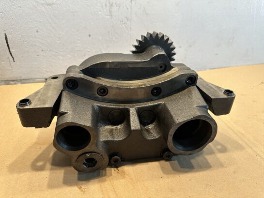 2011 Cummins ISX12 Diesel Engine Oil Pump 2883218 OEM - 430$ Picture 1 of 4 Picture 2 of 4 Picture 3 of 4 Picture 4 of 4