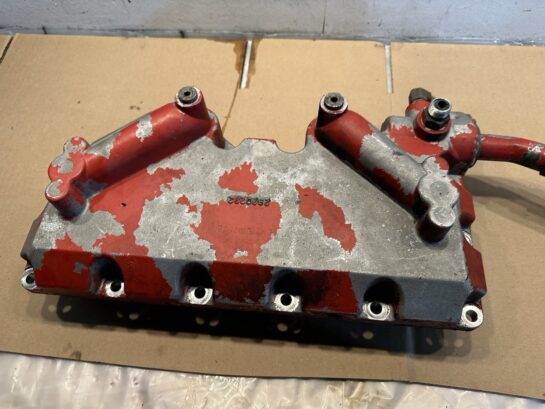 2011 CUMMINS ISX12 DIESEL ENGINE OIL COOLER HOUSING 2870232 with Oil Cooler OEM - 310$ Picture 1 of 4 Picture 2 of 4 Picture 3 of 4