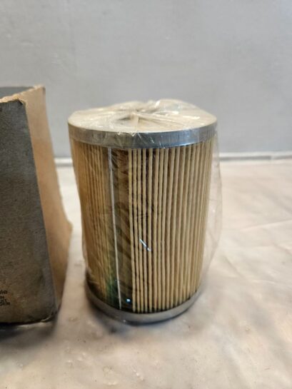 New NAPA GOLD 600369 (SF10369) FUEL FILTER - 55$ Picture 1 of 4