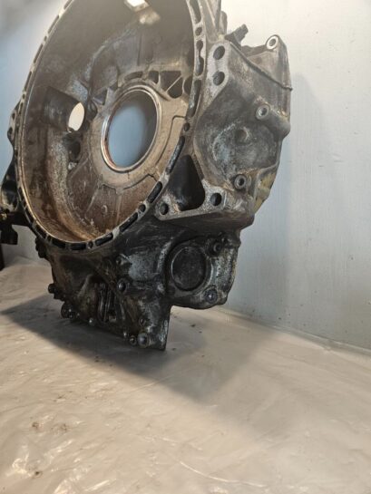 Detroit Diesel DD15 Engine Bellhousing Flywheel Housing A4720150902 OEM - 650$ Picture 1 of 6 Picture 2 of 6 Picture 3 of 6