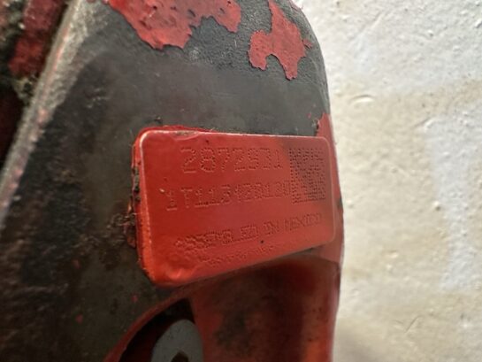 2011 Cummins ISX12 DIESEL ENGINE FUEL INJECTION PUMP 2872929 OEM 2872931 - 2150$ Picture 1 of 6 Picture 2 of 6 Picture 3 of 6