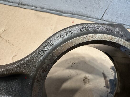 Detroit Diesel DD13 Connecting Rod 47100, A47102 with Piston - 165$ Picture 1 of 4 Picture 2 of 4