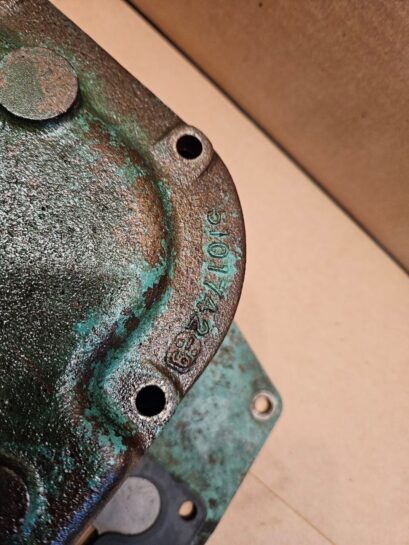 Tested no leaks Detroit Diesel 8V92 Oil Cooler 8547237 with Housing 5117690 OEM - 960$ Picture 1 of 4 Picture 2 of 4 Picture 3 of 4