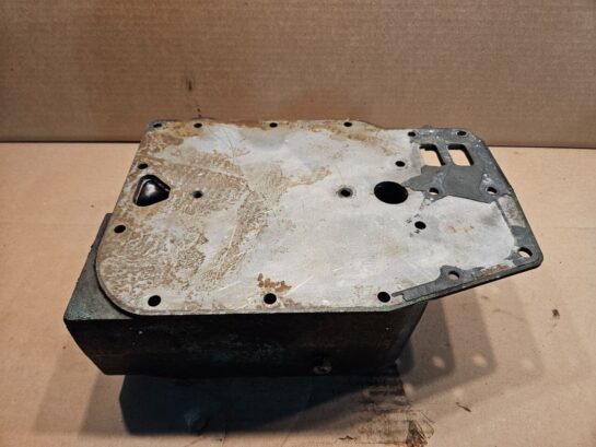 Tested no leaks Detroit Diesel 8V92 Oil Cooler 8547237 with Housing 5117690 OEM - 960$ Picture 1 of 4 Picture 2 of 4 Picture 3 of 4 Picture 4 of 4