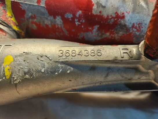 Cummins ISX15 DOHC Diesel Engine Air Intake Connection 3684429 3684386 OEM - 475$ Picture 1 of 6