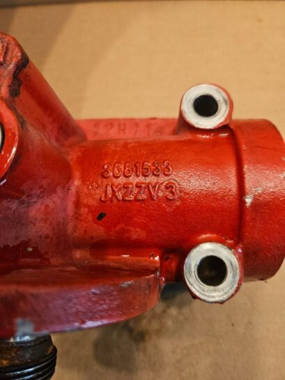 2012 Cummins ISX Diesel Engine Water Filter Base Housing 3681533 OEM - 205$ Picture 1 of 3