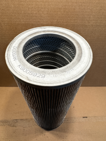 NEW Doosan Hydraulic Oil Filter K9005929 Filtration Element - 75$ Picture 1 of 4 Picture 2 of 4 Picture 3 of 4
