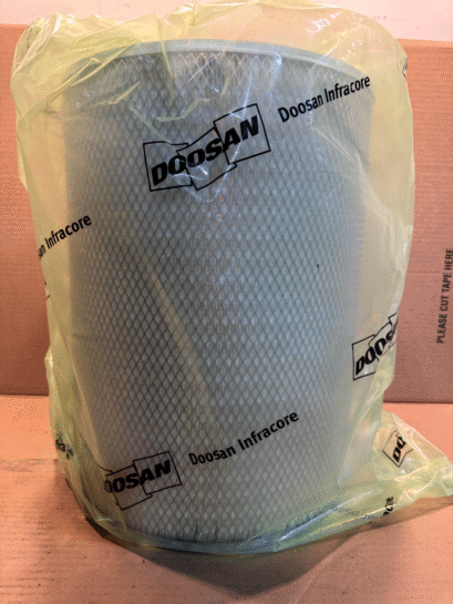 Donaldson P182039 Air Filter Primary Type, Round, 18.50" Doosan K1053750 - 175$ Picture 1 of 6