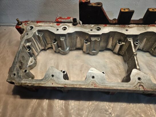 2012 Cummins ISX12 ISX 11.9 Diesel Engine Rocker Arm Housing 2897183 OEM 2894676 - 495$ Picture 1 of 7 Picture 2 of 7 Picture 3 of 7 Picture 4 of 7 Picture 5 of 7 Picture 6 of 7