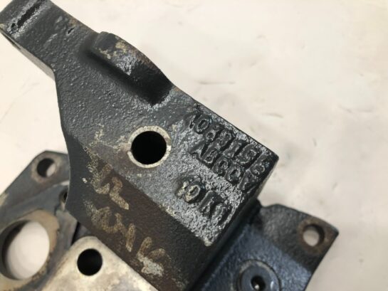 Cummins ISM11 M11 Diesel Engine Thermostat Housing Support 4083195 OEM - 120$ Picture 1 of 4 Picture 2 of 4