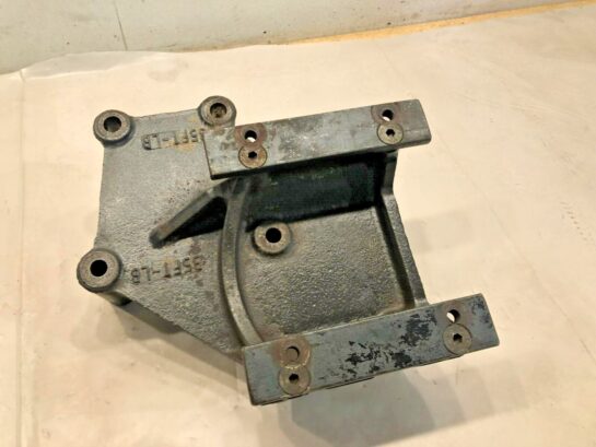 CUMMINS M11 QSM11 DIESEL ENGINE AIR BRAKE COMPRESSOR BRACKET 4083105 OEM - 180$ Picture 1 of 4 Picture 2 of 4 Picture 3 of 4