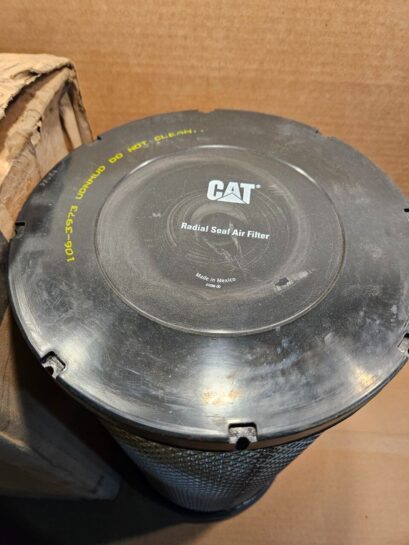 New Cat 106-3973 Radial Seal Air Filter Advanced High Efficiency 7" ID OEM - 70$ Picture 1 of 3 Picture 2 of 3
