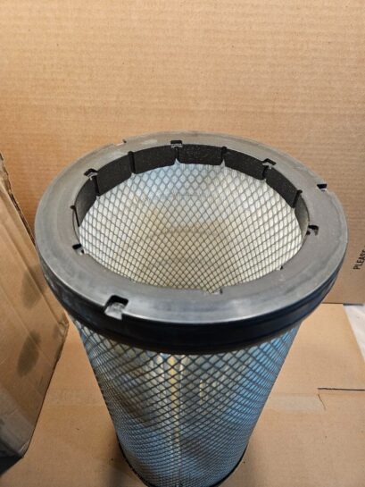 New Cat 106-3973 Radial Seal Air Filter Advanced High Efficiency 7" ID OEM - 70$ Picture 1 of 3 Picture 2 of 3 Picture 3 of 3