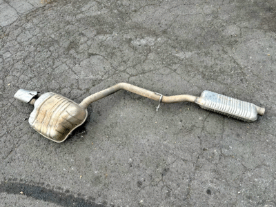 12-14 Mercedes C250 M271 1.8L REAR EXGHAUST MUFFLER W/ INTERMEDIATE PIPE OEM