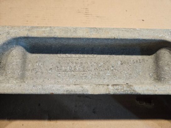 F85-6024 PETERBILT 387 CROSSMEMBER 2442728 Radiator support - 265$ Picture 1 of 3 Picture 2 of 3