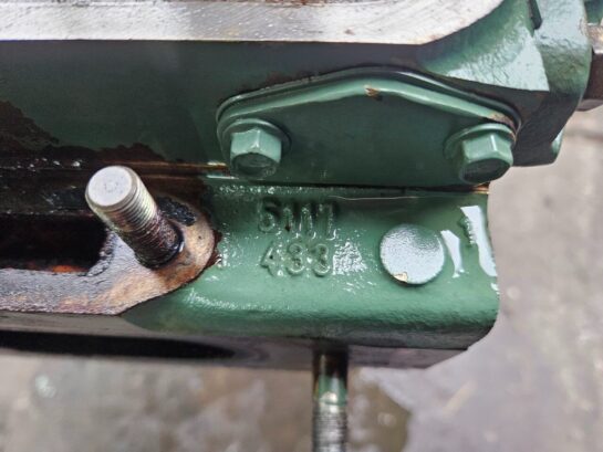 DETROIT DIESEL 4-71 Complete Engine Cylinder Head W/Valves 5102771 OEM - 1450$ Picture 1 of 10