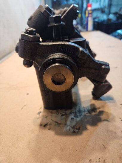 Cummins ISX 12 Diesel Engine Complete Rocker Arm Assembly 4975235; 4960120 OEM - 1100$ Picture 1 of 9 Picture 2 of 9 Picture 3 of 9 Picture 4 of 9 Picture 5 of 9 Picture 6 of 9