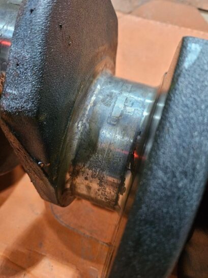 Needs polishing Cummins ISX 11.9 ISX12 Diesel Engine Crankshaft 2864604 OEM - 1300$ Picture 1 of 10 Picture 2 of 10 Picture 3 of 10 Picture 4 of 10