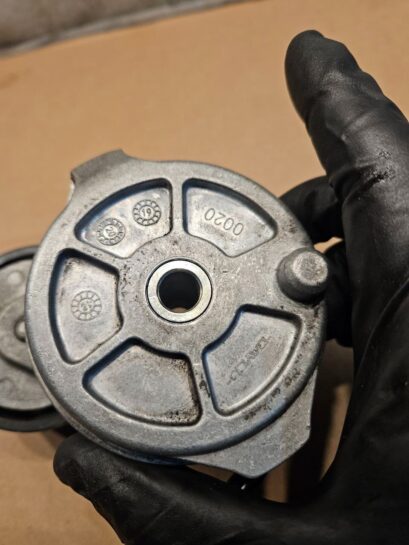 Cummins ISX12 Diesel Engine Dayco Belt Tensioner Pulley 3690067 OEM - 90$ Picture 1 of 5 Picture 2 of 5 Picture 3 of 5 Picture 4 of 5 Picture 5 of 5