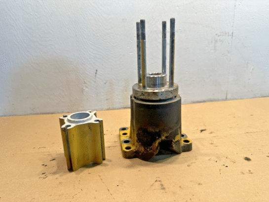 Caterpillar CAT C4.4 Diesel Engine Fan Drive Assembly 321-9971 OEM 453-9700 - 225$ Picture 1 of 7 Picture 2 of 7