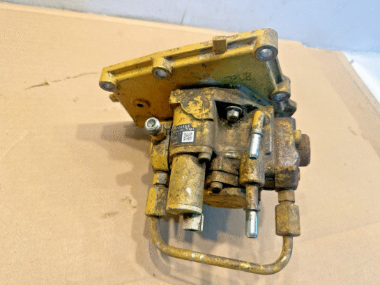 2019 CAT C4.4 ACERT Caterpillar Fuel Injection Pump LOW HOURS 370-8363 12V OEM - 1675$ Picture 1 of 7 Picture 2 of 7 Picture 3 of 7 Picture 4 of 7 Picture 5 of 7