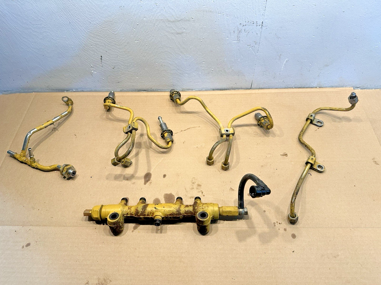 2019 Caterpillar Cat C4.4 Acert Diesel Engine Fuel Rail M2N08-09 with ...