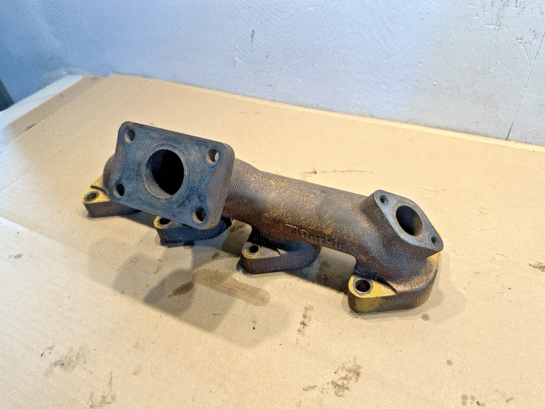 2019 Cat Caterpillar C4.4 Acert Diesel Engine Exhaust Manifold 355-2493 OEM - 320$ Picture 1 of 5 Picture 2 of 5