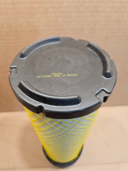 New NAPA GOLD Air Filter 6640 OEM 546640 - 40$ Picture 1 of 4 Picture 2 of 4