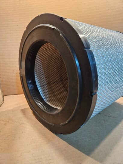 New NAPA Gold Air Filter 6918 OEM 546918 - 120$ Picture 1 of 3