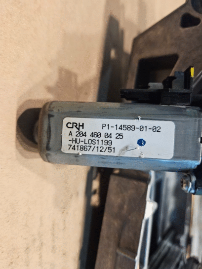 08-14 Mercedes W207 E350 Coupe C350 RWD Steering Wheel Column 2044604616 OEM - 190$ Picture 1 of 5