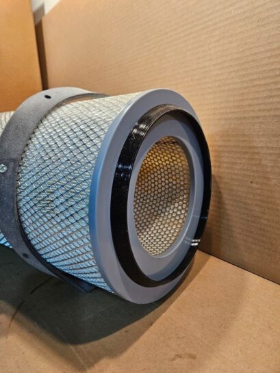 New Napa Gold Air Filter 2941 OEM FIL2941 For MACK and Western Star Semi - 130$ Picture 1 of 3 Picture 2 of 3 Picture 3 of 3