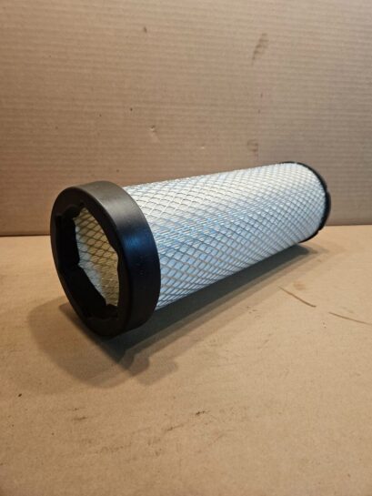 New NAPA Gold Air Filter 6777 For Hitachi Kobelco Excavator Isuzu Box Truck - 95$ Picture 1 of 4
