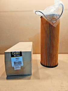 NEW NAPA GOLD OIL FILTER 7657 and 557657