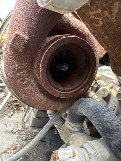 CAT Turbocharger Caterpillar C13 ACERT Diesel Engine Turbo 259-2397 OEM - 400$ Picture 1 of 4