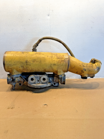 CAT C15 Caterpillar Diesel Engine Oil cooler and Filter Housing 10R-2112 OEM - 565$ Picture 1 of 5 Picture 2 of 5