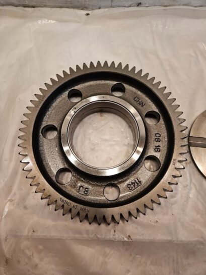 Cummins ISX15 Diesel Engine Timing Idler Gear 3681144 OEM - 140$ Picture 1 of 3 Picture 2 of 3 Picture 3 of 3