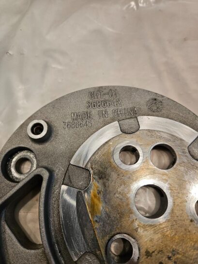 CUMMINS ISX15 DIESEL ENGINE TIMING COVER MOUNTING SPACER RING 3687426 OEM - 35$ Picture 1 of 3