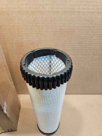 New CAT Air Filter Element 526-3124 OEM Caterpillar - 35$ Picture 1 of 3