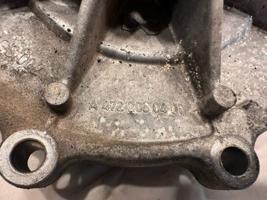 DETROIT DIESEL DD15 Engine Water Pump A472 200 04 01 A4722000401 OEM - 130$ Picture 1 of 4 Picture 2 of 4 Picture 3 of 4