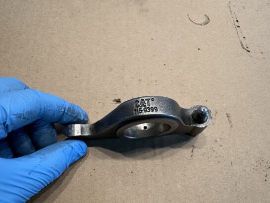 CAT C12 C10 Caterpillar Diesel Engine Arm Rocker 115-9399 OEM - 45$ Picture 1 of 4