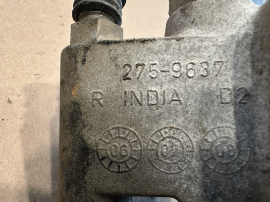 CATERPILLAR C15 Diesel Engine INJECTOR LINE MANIFOLD 275-9637, 2759637 OEM - 90$ Picture 1 of 4 Picture 2 of 4 Picture 3 of 4 Picture 4 of 4