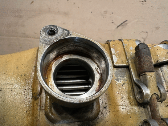 2008 CAT C15 ACERT Caterpillar Diesel Engine EGR Cooler 286-1158 OEM - 800$ Picture 1 of 3 Picture 2 of 3 Picture 3 of 3