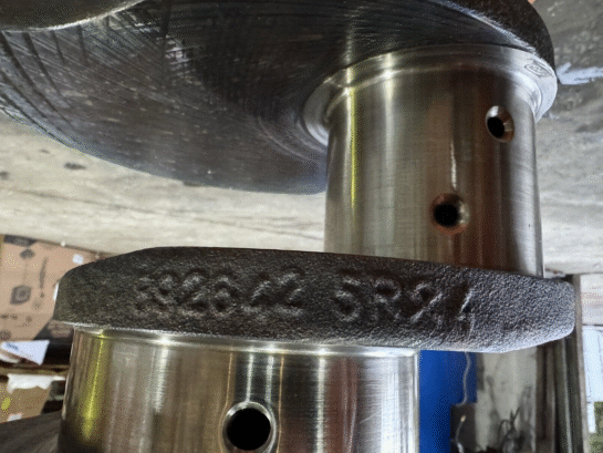 Detroit Diesel 8V92 Right Hand Rotation Engine Crankshaft 8926425R OEM STD - 1650$ Picture 1 of 13 Picture 2 of 13 Picture 3 of 13 Picture 4 of 13