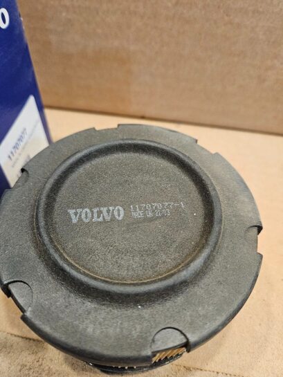 New Volvo air filter breather element 11707077 OEM - 25$ Picture 1 of 3 Picture 2 of 3 Picture 3 of 3