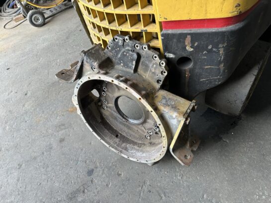 CAT C15 Caterpillar Diesel Engine Flywheel Housing 2234739 OEM - 1150$ Picture 1 of 7 Picture 2 of 7